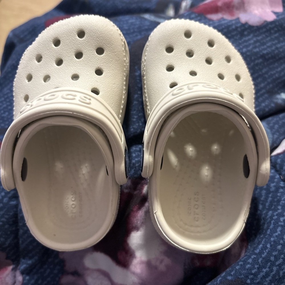 CROCS Kids Cream Sandals